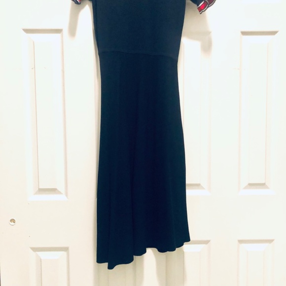 XS Navy Trim V-Neck Knit Midi Dress - Picture 5 of 10